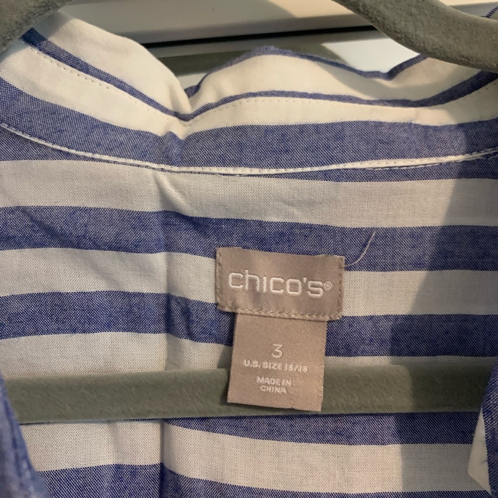 Chicos button down size 3